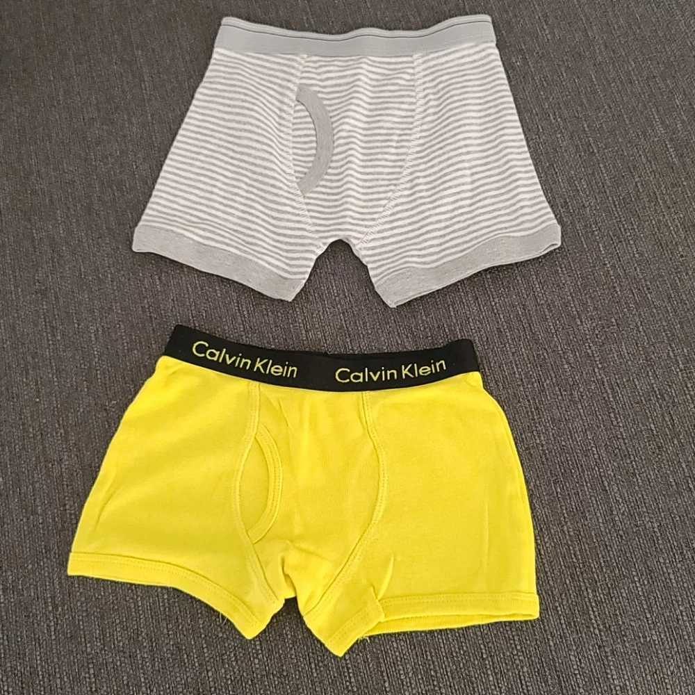 CALVIN KLEIN CARTERS Two Pairs Boys Boxer Briefs 4 5 4T 5T Shorts Underwear - Picture 8 of 9